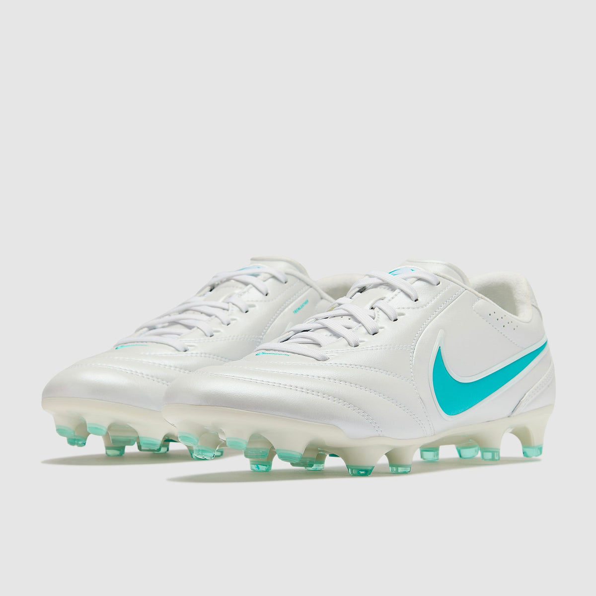 Tiempo Ligera Pro FG "Bright Lights"