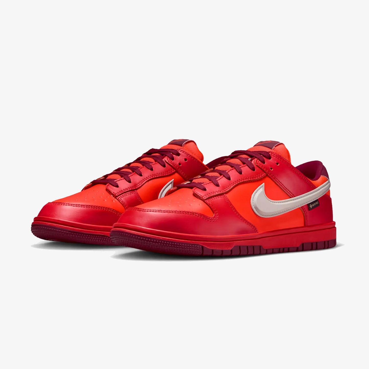 Dunk Low GORE-TEX "Light Crimson"